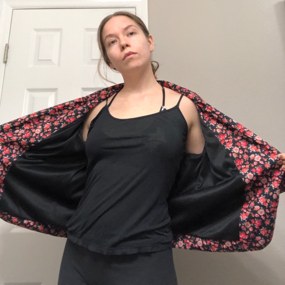 Light Floral Blazer - Picture 5 of 5